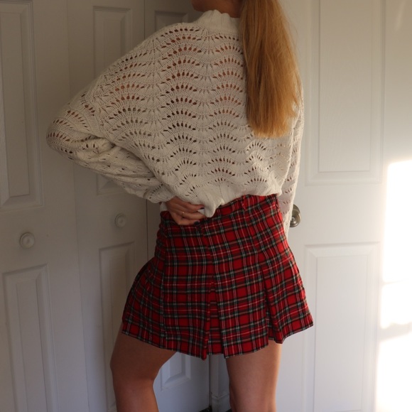 WHITE URBAN OUTFITTERS KNIT SWEATER - Picture 7 of 8